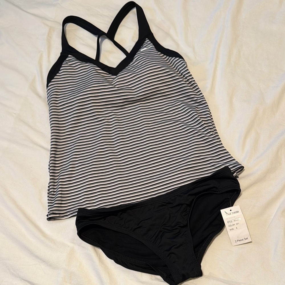 Nike Black and White Striped Women's Swim Set
